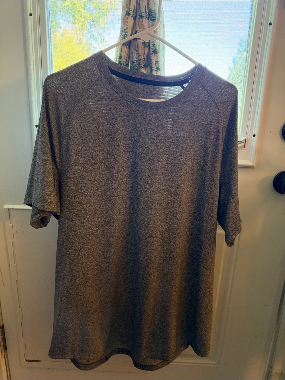 lululemon athletica Men's Heather Gray Short Sleeve Crew Tee